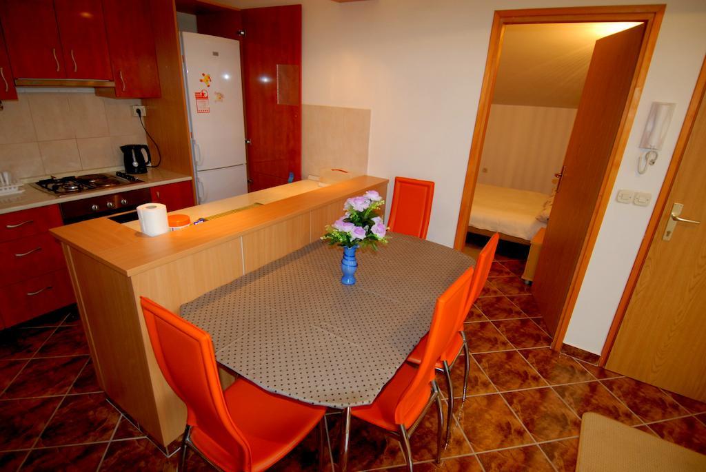 Guesthouse Konti Rijeka Værelse billede