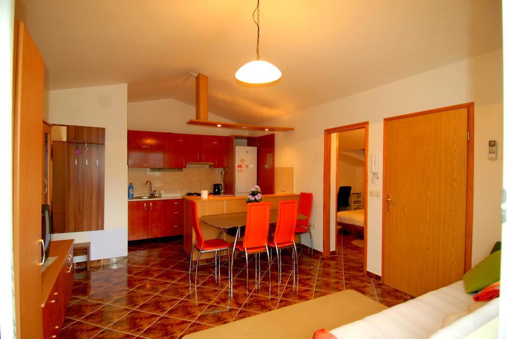 Guesthouse Konti Rijeka Værelse billede