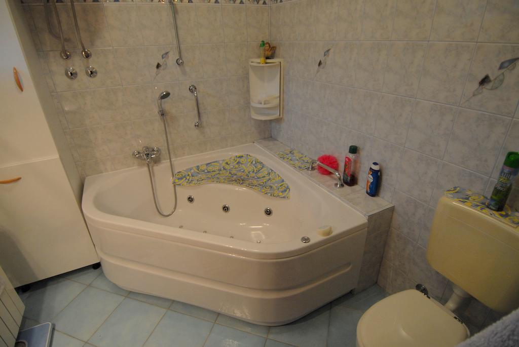 Guesthouse Konti Rijeka Værelse billede
